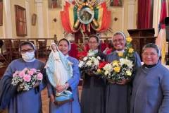 sluzebniczki-wraz-z-zalozycielem-uhonorowane-w-tupizie-5